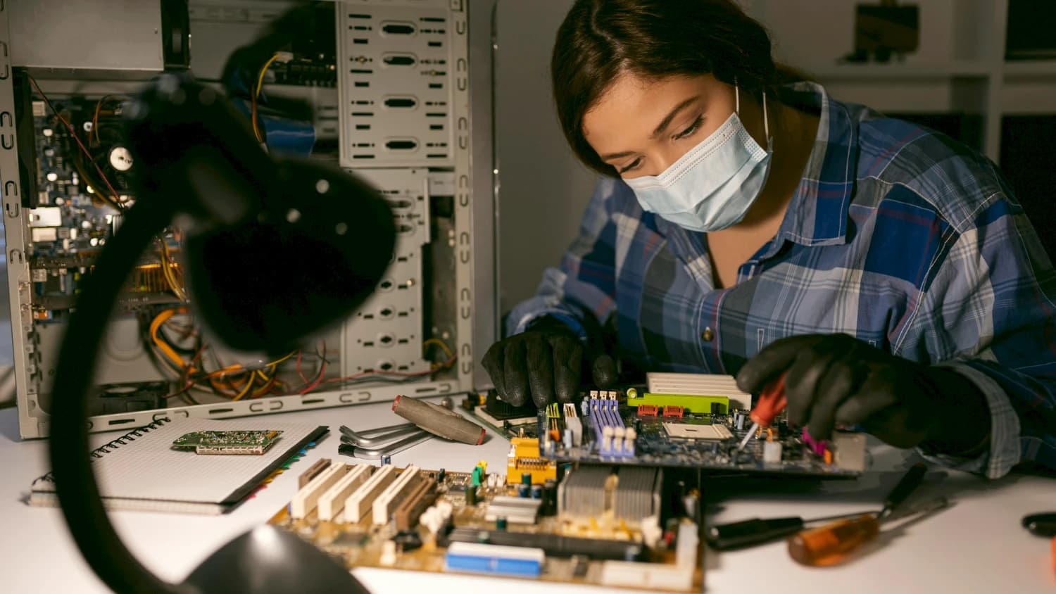 UVV Prüfung elektrischer Anlagen – Rechtliche Grundlagen und praktische Umsetzung