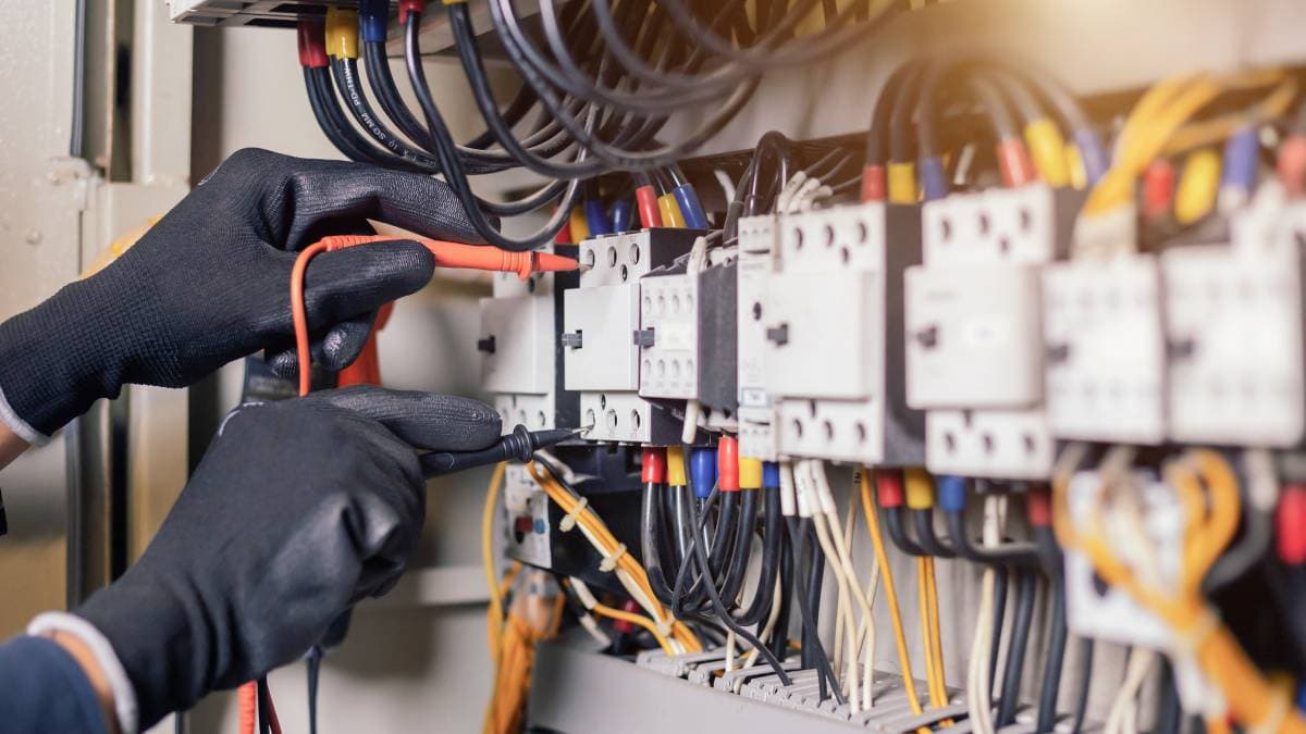 Die wichtigsten Schritte der DGUV V3 Prüfung im Überblick